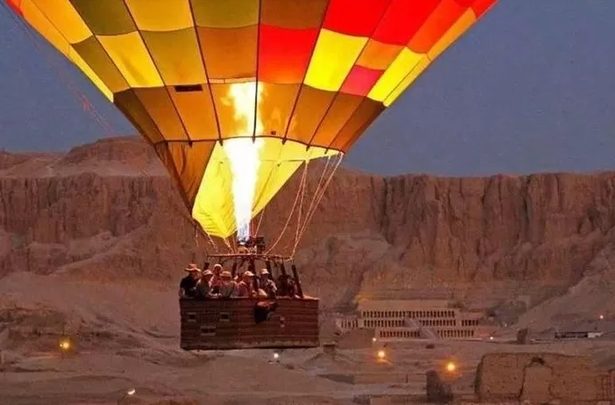 Hot Air Balloon Ride in Luxor